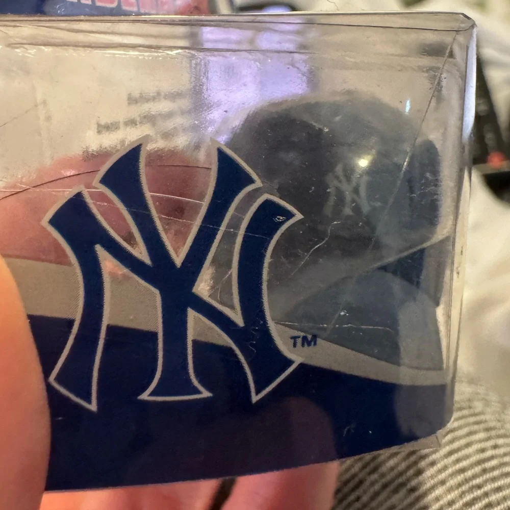New York Yankees Wonderaser Blue Cap Eraser